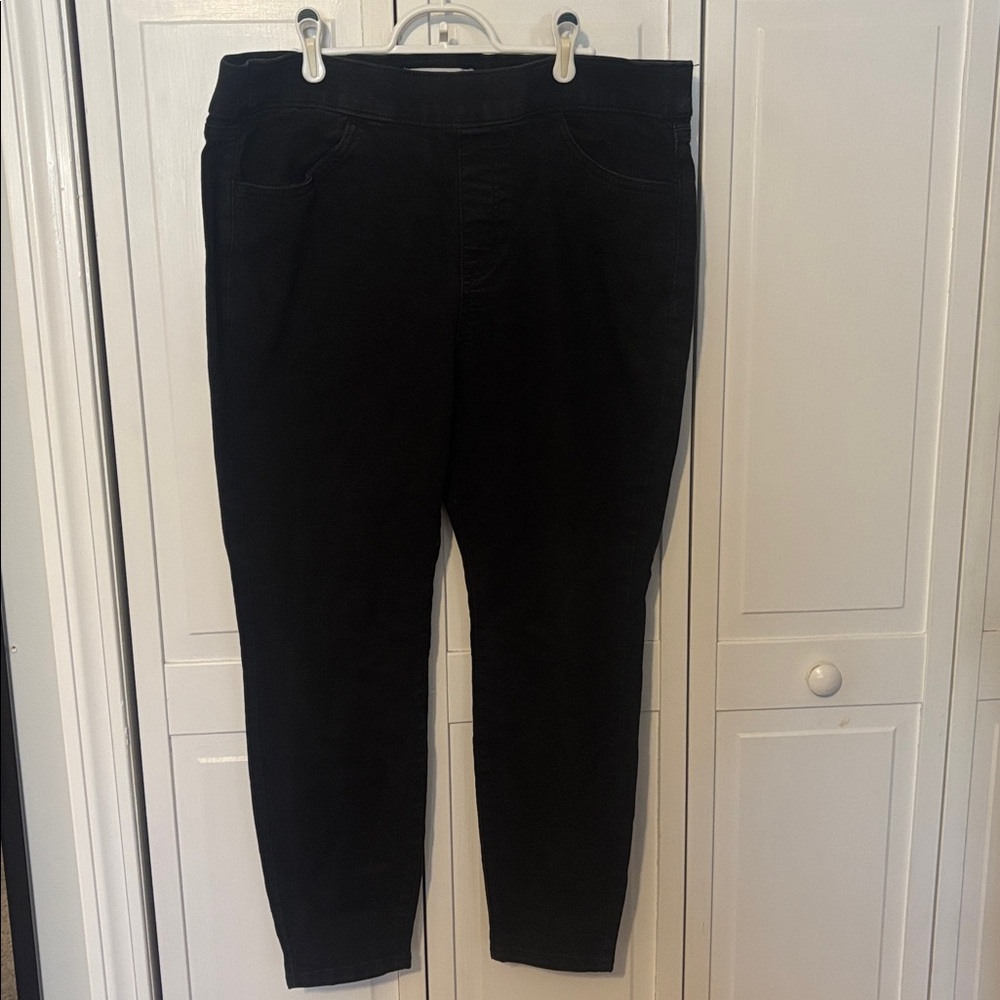 Black jeans pull on comfort waist.